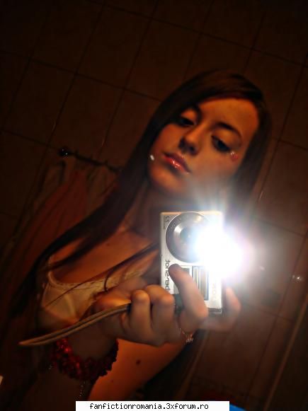 Me:) - Piano Maniac - � Pictures with us